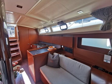 Bénéteau Oceanis 41.1 Office 2