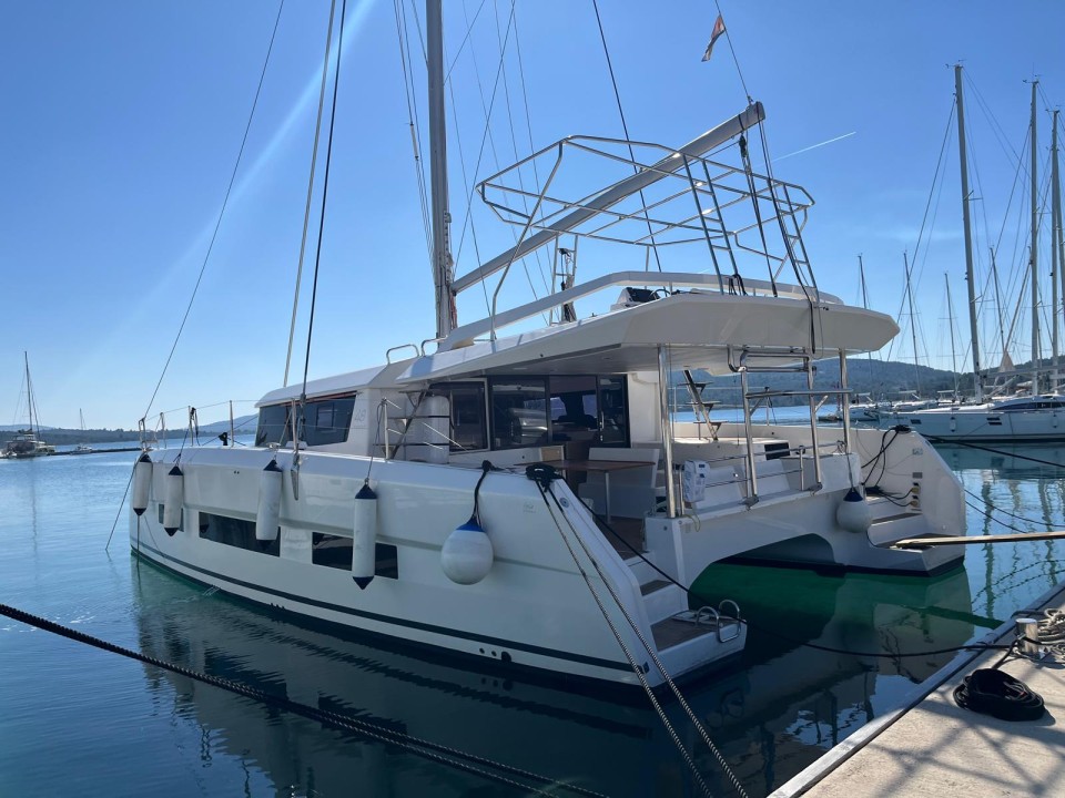 Dufour Yachts Dufour 48 Catamaran - 5 + 1 cab. Dreamland