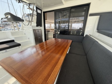 Lagoon-Bénéteau Lagoon 42 - 4 + 2 cab. Tigeer Royale