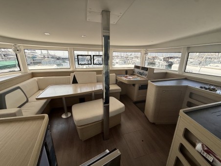 Lagoon-Bénéteau Lagoon 42 - 4 + 2 cab. Tigeer Royale