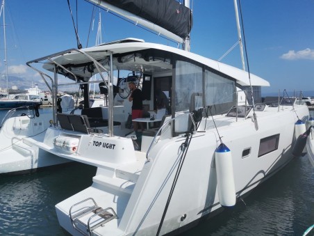 Lagoon-Bénéteau Lagoon 42 - 4 + 2 cab. Top Light