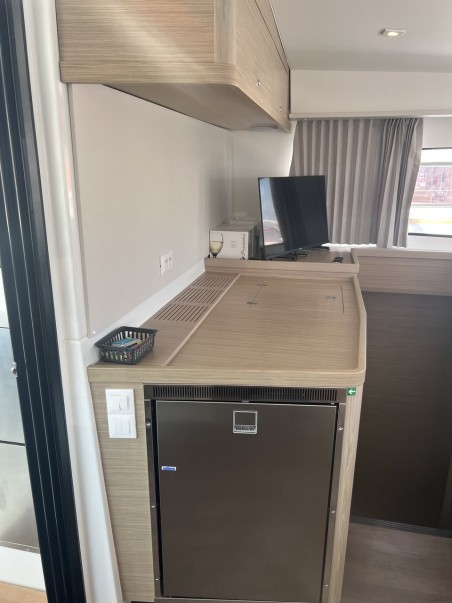 Lagoon-Bénéteau Lagoon 42 - 4 + 2 cab. Top Light