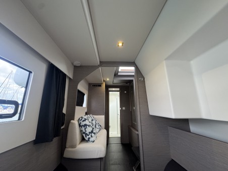 Fountaine Pajot Fountaine Pajot MY4.S - Maestro Blue Champagne