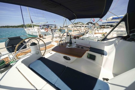 Jeanneau Sun Odyssey 42i Ema