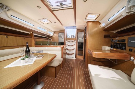 Jeanneau Sun Odyssey 42i Ema