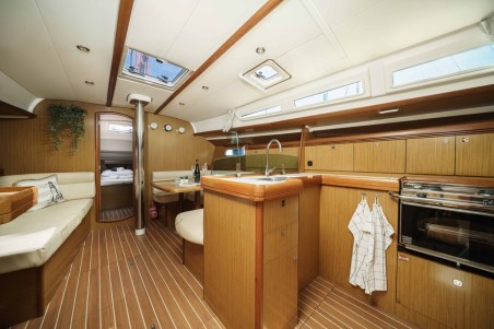 Jeanneau Sun Odyssey 42i Ema