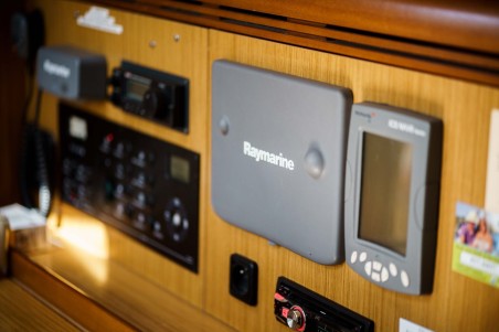 Jeanneau Sun Odyssey 42i Ema