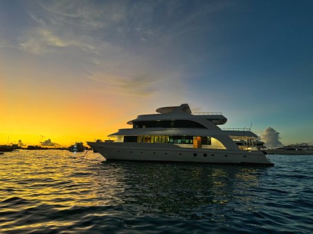 North Seven | Czarter jachtu Malediwy | Travelboat