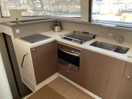 Catana Group Bali 4.1 - 4 + 2 cab. Nereida