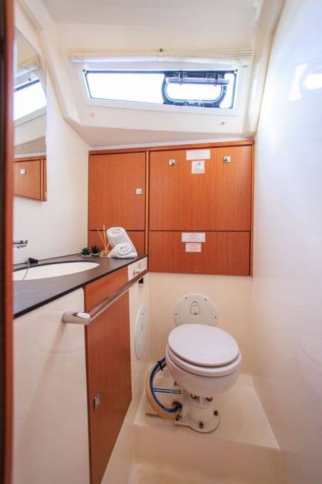 Bavaria Yachtbau Bavaria Cruiser 46 - 4 cab. Kyveli