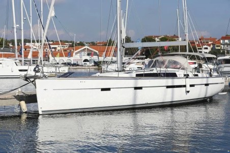 Bavaria Yachtbau Bavaria Cruiser 56 - 5 + 1 cab. Star Romeo