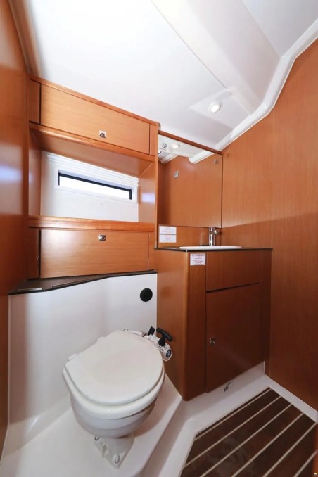 Bavaria Yachtbau Bavaria Cruiser 56 - 5 + 1 cab. Star Romeo