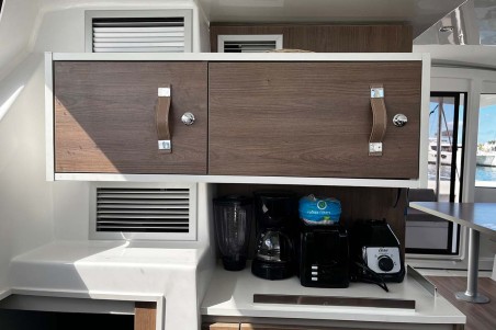 Bali Catspace | Yacht Charter Bahamas | Travelboat