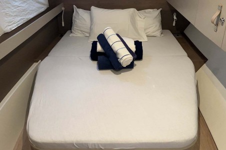 Bali Catspace | Yacht Charter Bahamas | Travelboat