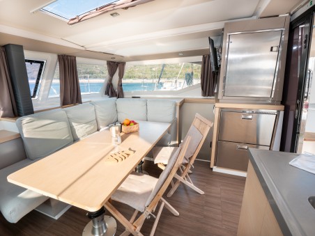 Fountaine Pajot Fountaine Pajot Lucia 40 - 4 cab. Luce