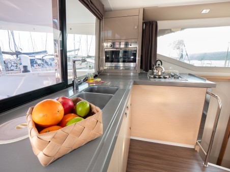 Fountaine Pajot Fountaine Pajot Lucia 40 - 4 cab. Luce
