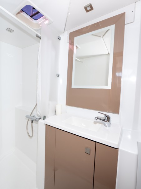 Fountaine Pajot Fountaine Pajot Lucia 40 - 4 cab. Luce