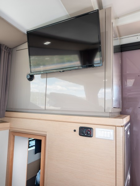 Fountaine Pajot Fountaine Pajot Lucia 40 - 4 cab. Luce