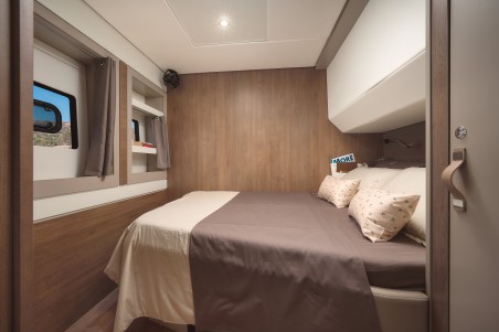 Catana Group Bali 5.4 - 5 + 2 cab Joža