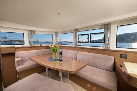 Lagoon-Bénéteau Lagoon 42 - 4 + 2 cab. Barney