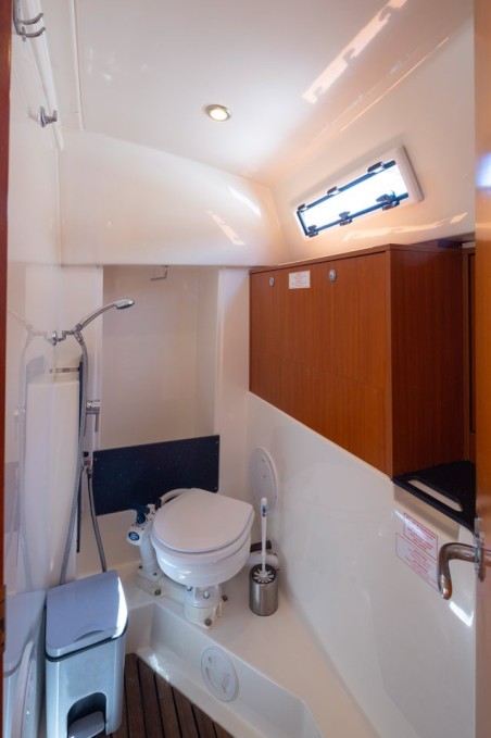 Bavaria Yachtbau Bavaria Cruiser 32 Anemos