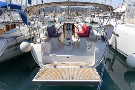 Bavaria Yachtbau Bavaria Cruiser 33 Maistros