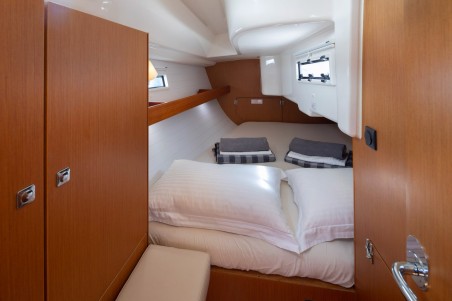 Bavaria Yachtbau Bavaria Cruiser 33 Maistros