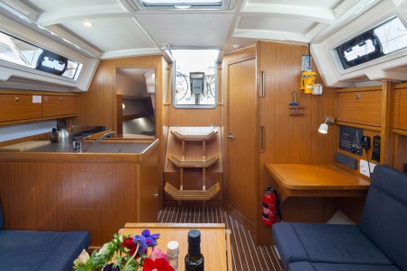 Bavaria Yachtbau Bavaria Cruiser 34 - 2 cab. Nikitas