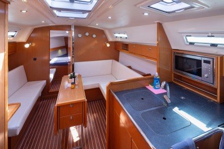 Bavaria Yachtbau Bavaria Cruiser 36 Ionio