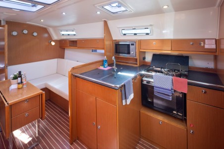 Bavaria Yachtbau Bavaria Cruiser 36 Ionio