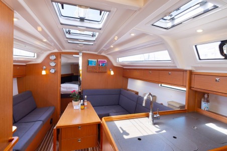 Bavaria Yachtbau Bavaria Cruiser 37 - 3 cab. Athene