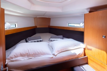 Bavaria Yachtbau Bavaria Cruiser 37 - 3 cab. Athene