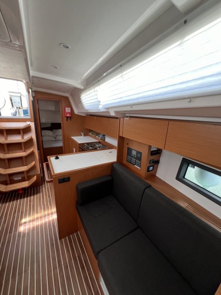 Bavaria Yachtbau Bavaria C38 Nela