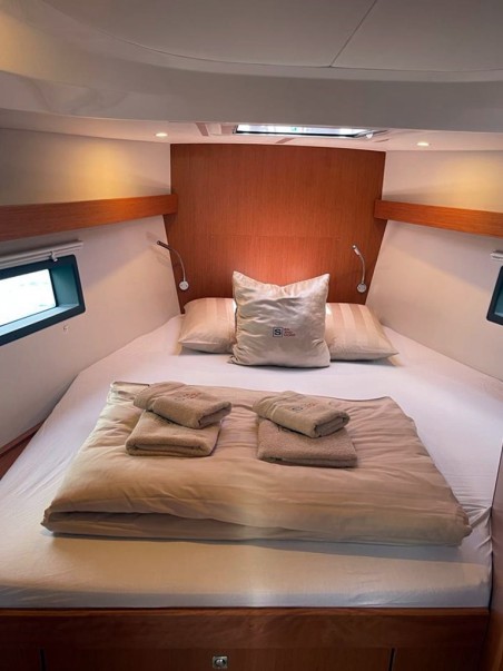 Bavaria Yachtbau Bavaria C42 Coco