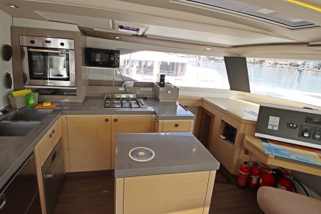 Fountaine Pajot Fountaine Pajot Saona 47 Quintet - 5 + 1 cab. Felicia