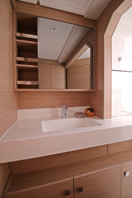 Lagoon-Bénéteau Lagoon 43 - 3 + 2 cab. Solution