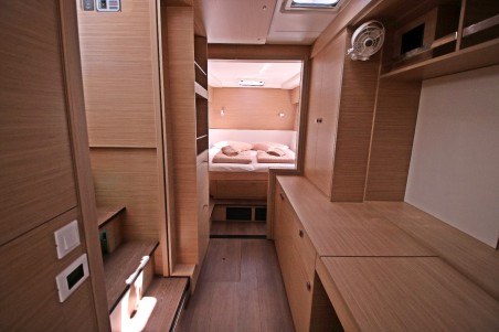 Lagoon-Bénéteau Lagoon 43 - 3 + 2 cab. Solution