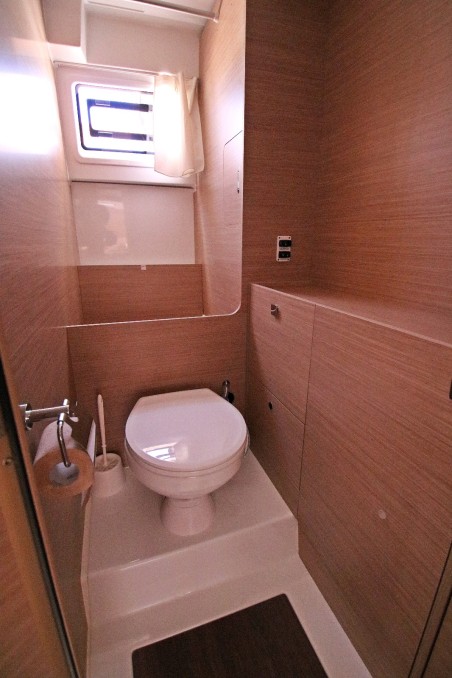 Lagoon-Bénéteau Lagoon 43 - 3 + 2 cab. Solution