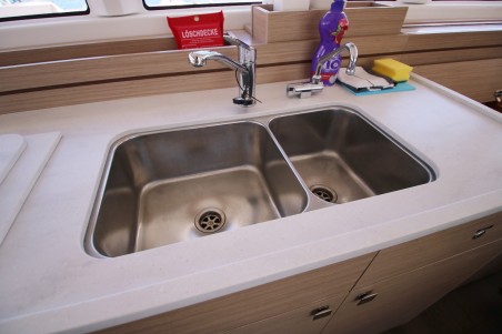 Lagoon-Bénéteau Lagoon 43 - 3 + 2 cab. Solution