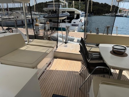 Lagoon-Bénéteau Lagoon 450 - 4 + 2 cab. Perla