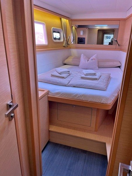 Lagoon-Bénéteau Lagoon 450 F - 4 + 2 cab. Julius Cesar III