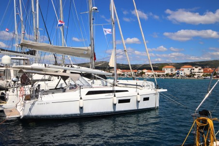 Bénéteau Oceanis 34.1 Ka Nani