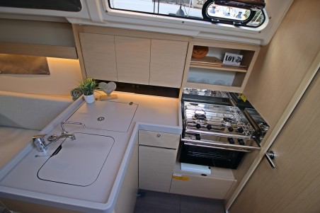 Oceanis 34.1 | Czarter jachtu Chorwacja | Travelboat