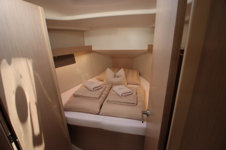 Oceanis 34.1 | Czarter jachtu Chorwacja | Travelboat