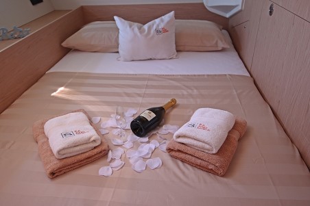 Bénéteau Oceanis Yacht 54 White Bird