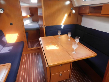 Bavaria Yachtbau Bavaria Cruiser 36 Ifigenia