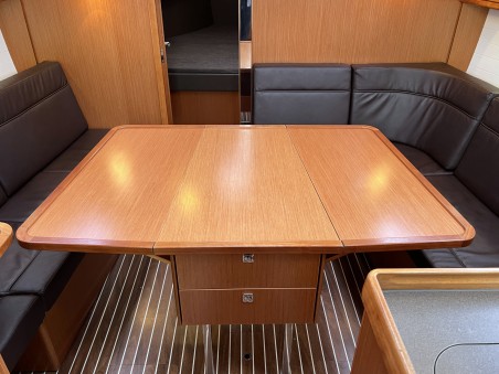 Bavaria Yachtbau Bavaria Cruiser 37 - 3 cab. Finny Ocean