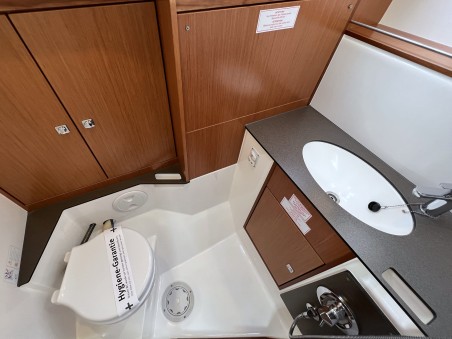 Bavaria Yachtbau Bavaria Cruiser 37 - 3 cab. Finny Ocean