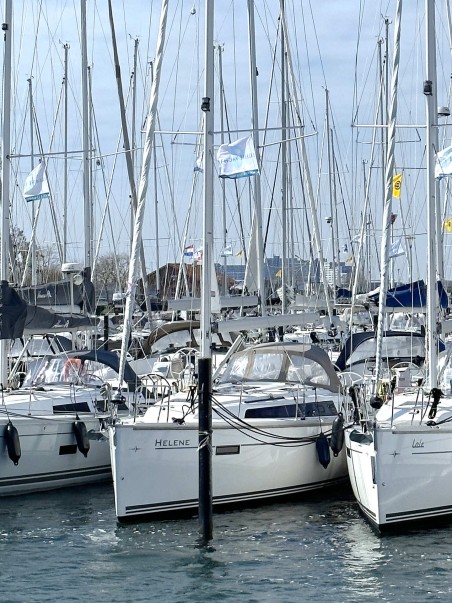 Bavaria Yachtbau Bavaria Cruiser 37 - 3 cab. Helene