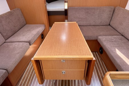 Bavaria Yachtbau Bavaria Cruiser 37 - 3 cab. Helene